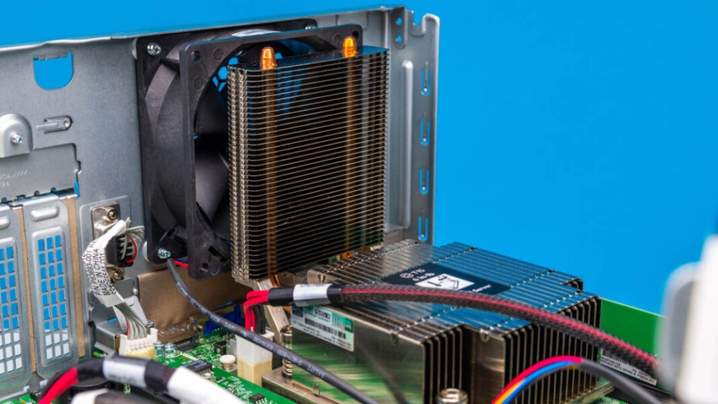 HPE-ProLiant-MicroServer-Gen11-Inside-7.jpg